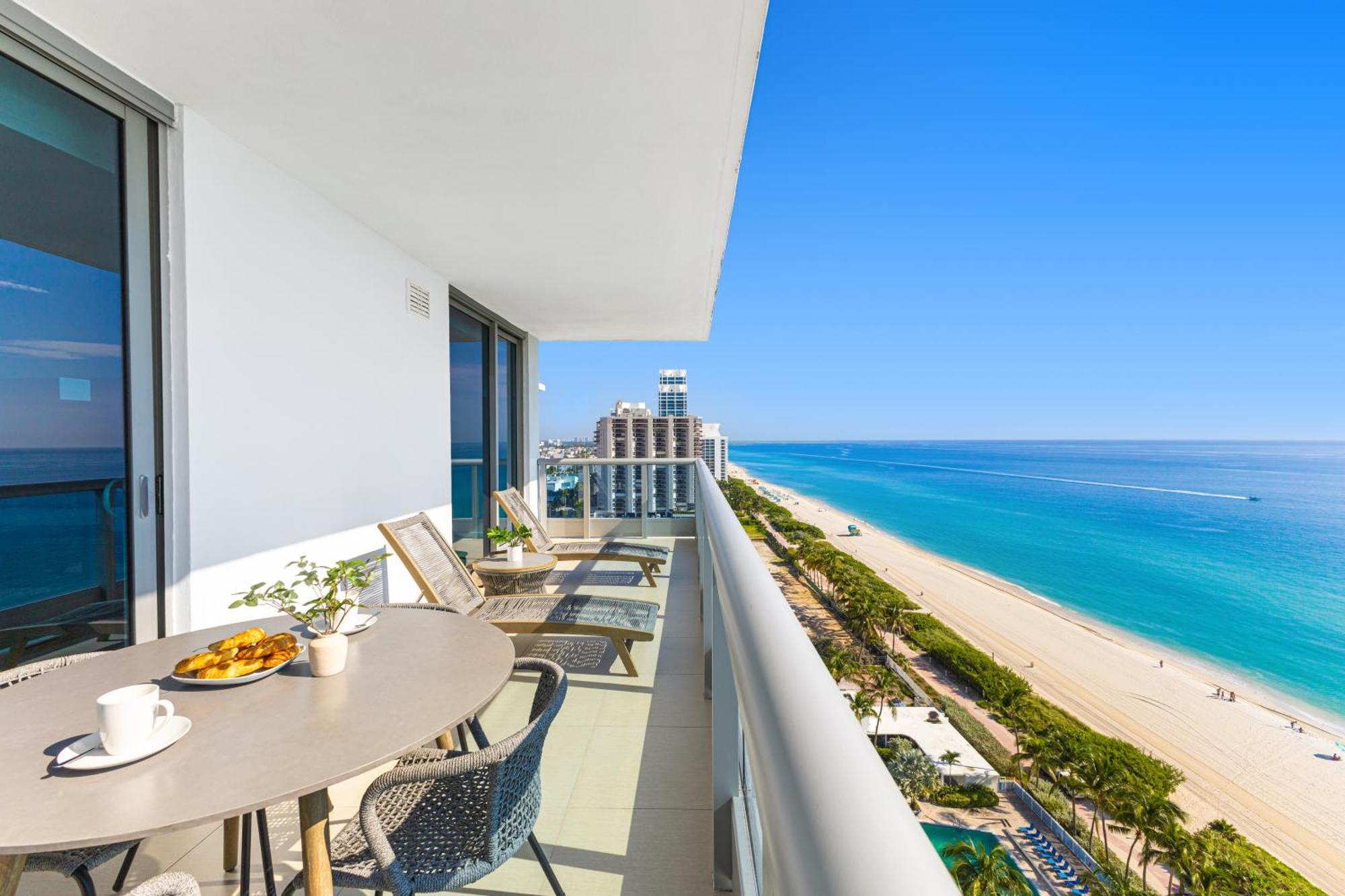 Dharma Home Suites Miami Beach At Monte Carlo Exterior foto